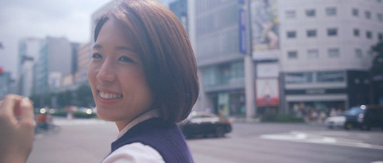 私たちは、美しい揺らぎの中で、今を前向きに、胸を張って生きる全ての現代女性たちの肌へ高品質・先進の処方をお届けします。