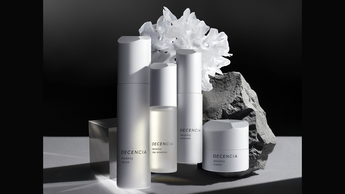 ディセンシー プレミアムシリーズ 敏感肌化粧品のディセンシア