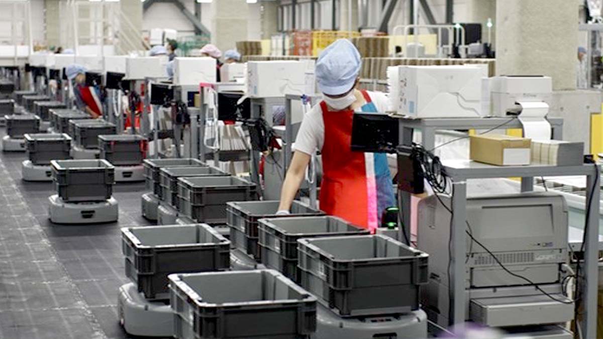 最新ロボット導入でスムーズに商品をお届け！