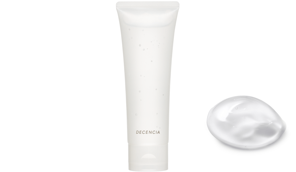 ぷるぷるの水感につつまれて、毛穴まわりまでつるんとなめらか。 ディセンシア クレンジング ジェル