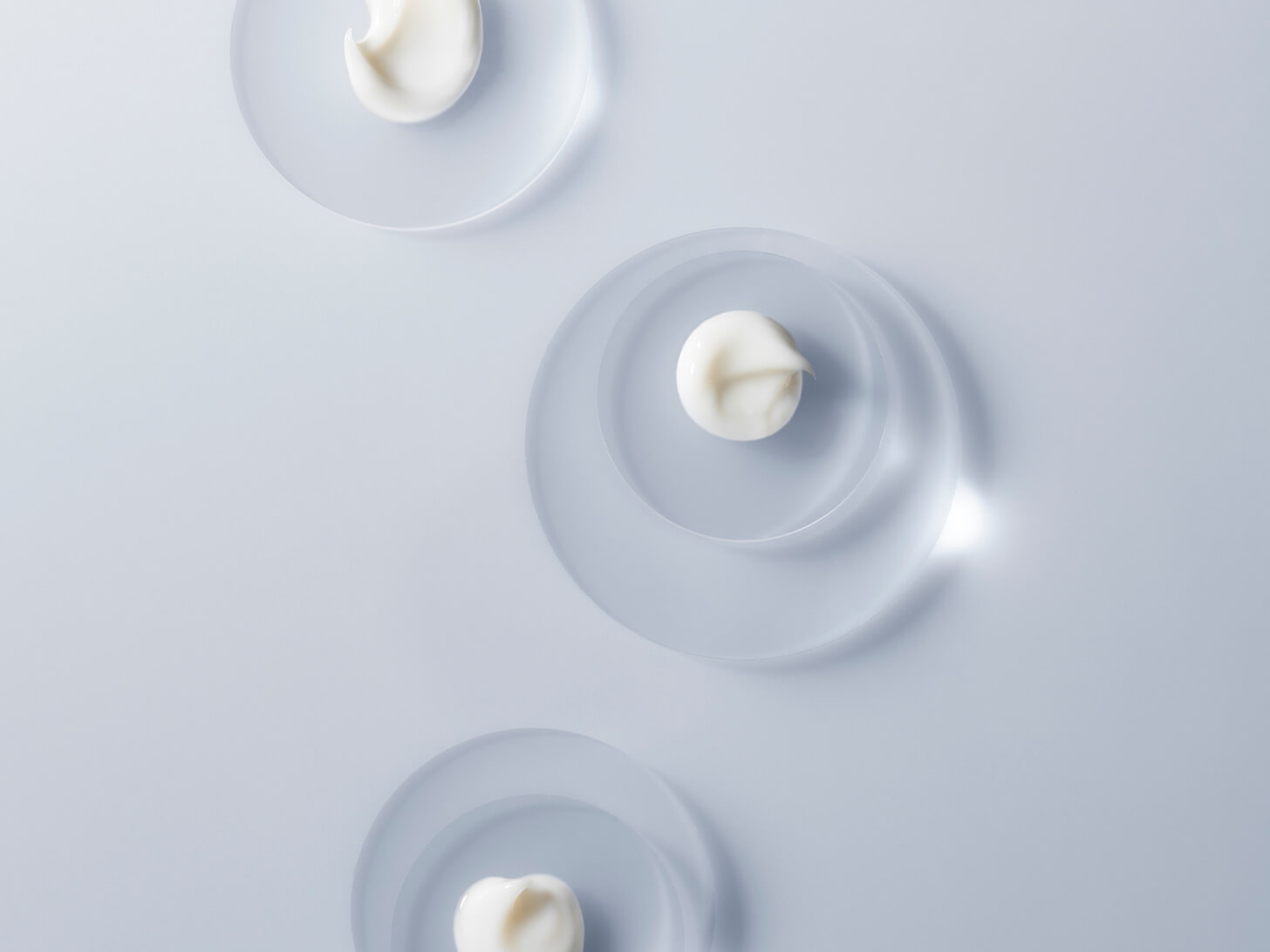 今の自分の肌、好きじゃない…。そんな時こそディセンシア独自技術をc