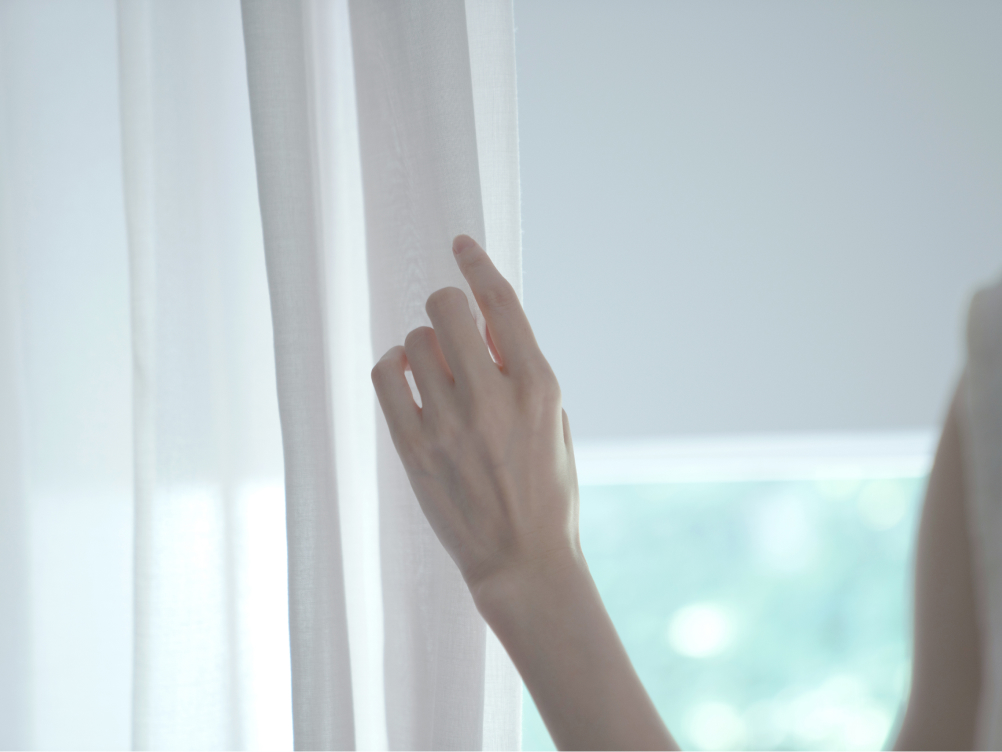 菌で満ちている世界。そこにちょこんと存在するわたしたち人間、そして肌。
