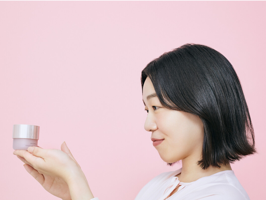 透明感美白※5ケア、たるみ印象ケア※6、高保湿肌荒れケア。全方位ブライトリフトケアを、ぜひ。