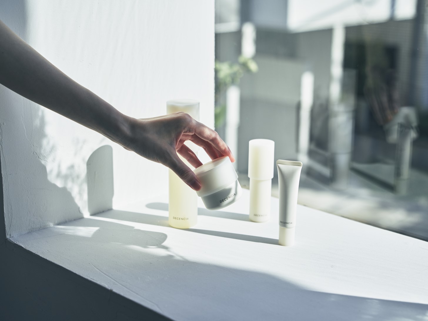 敏感肌必見！適したスキンケア方法は？アイテム選びのポイントや注意点